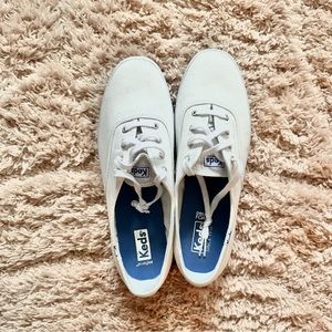 NEW White Canvas Keds Wm Size 8